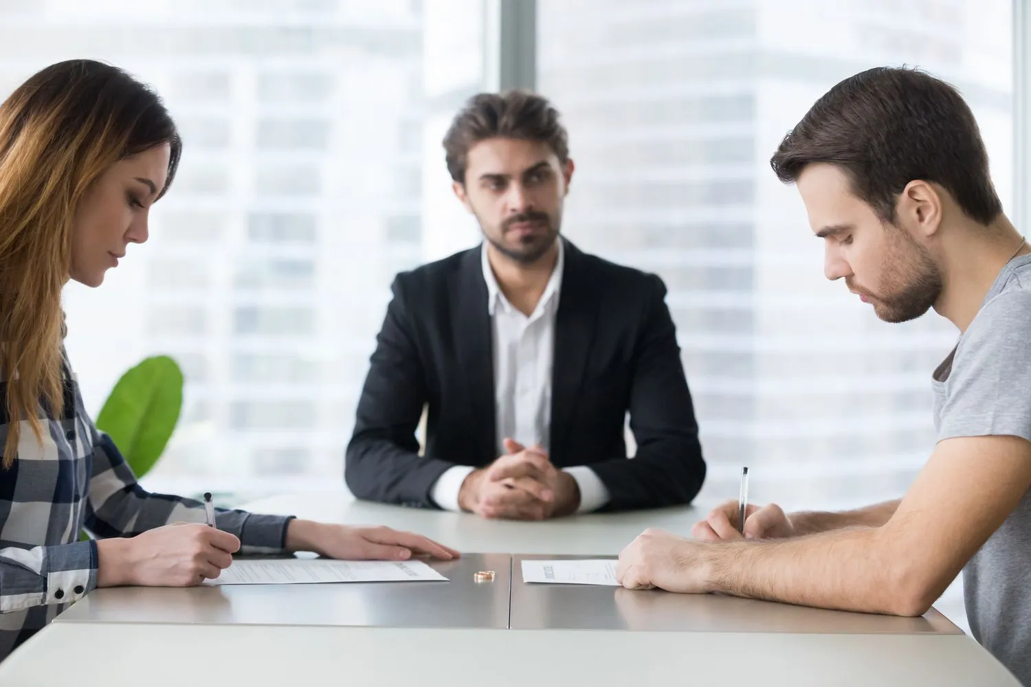 How EH Mediation Guides Couples Toward Fair and Balanced Outcomes Chesterfield