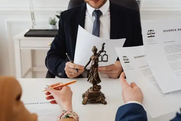 our fees Chesterfield from EH Mediation - image of couple in joint mediation meeting